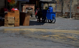 Çarşının Göbeğinden Su Kaynadı