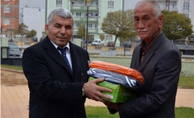 Köylere Spor Malzemesi Dağıtıldı