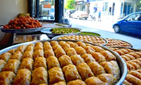 Tatlıcı Tezgahları Şenlendi