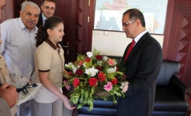 Öğrenciler Vali'yi Ziyaret Etti