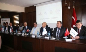 Suriyelilere Gıda Kartı Dağıtıldı