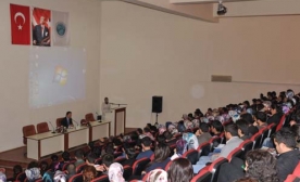 Üniversite?de Mevlana'ya Göre Manevi Gelişim Paneli